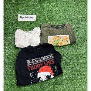 Lot of 3 Women’s Shirts Size Large Random White Grey Green Black